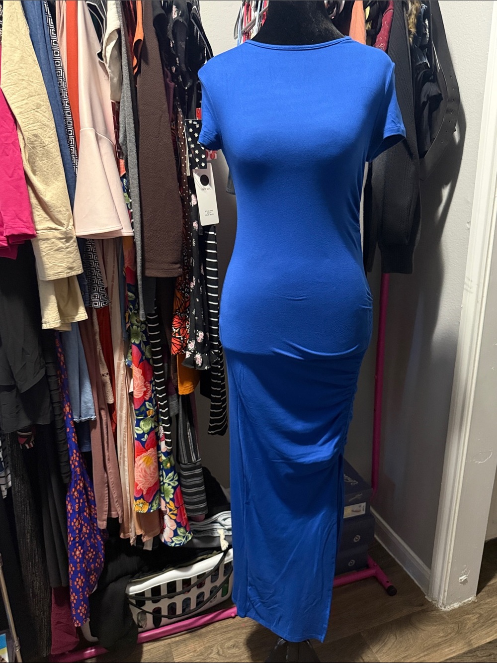 Slim-Fit Blue Short Sleeve Maxi Dress - Classic Comfort